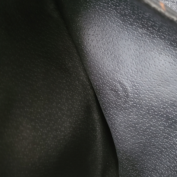 GUC Bally Crossbody - Picture 12 of 12